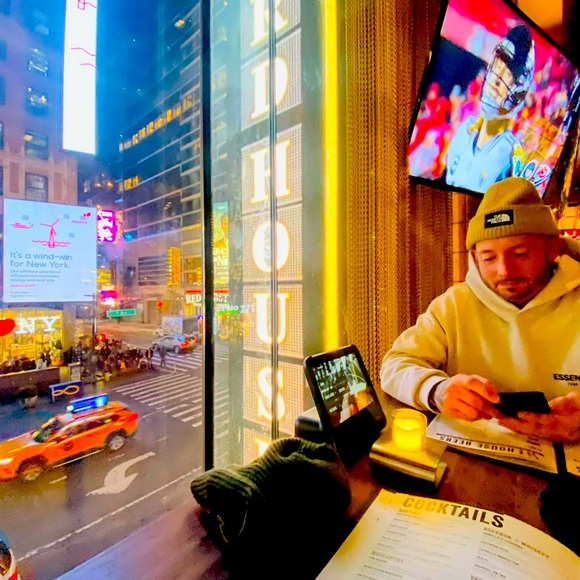 Meet your Posher, Peter - Picture 1 of 1